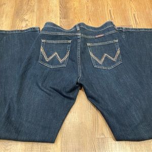 Women’s Wrangler Q Baby western jeans- rodeo, cowgirl, show!
